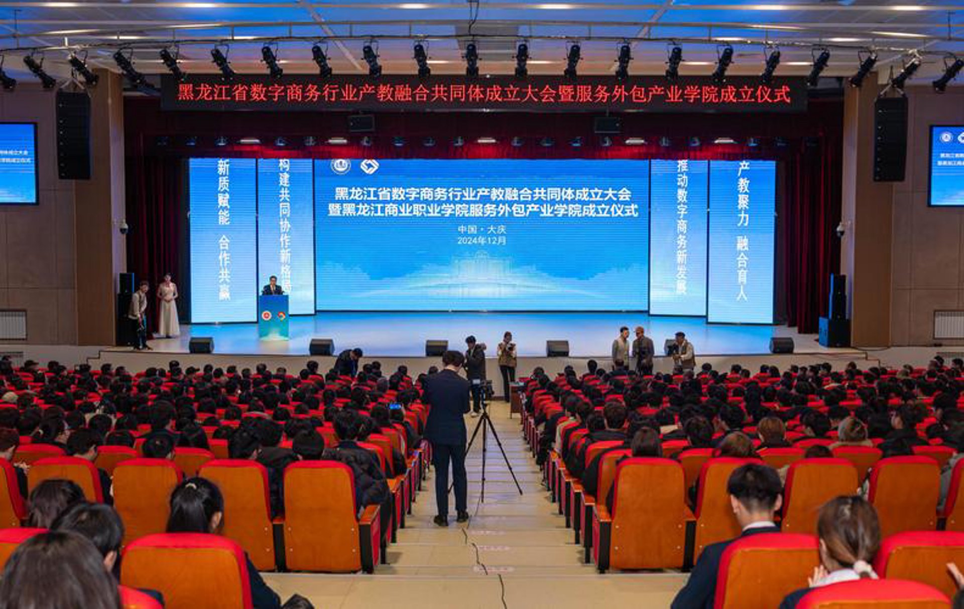 机械顶管施工:推动城市地下基础设施建设